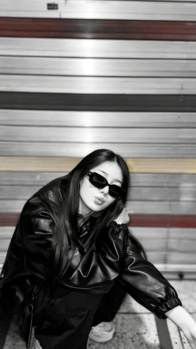 아사 ~ 로라 tweet media