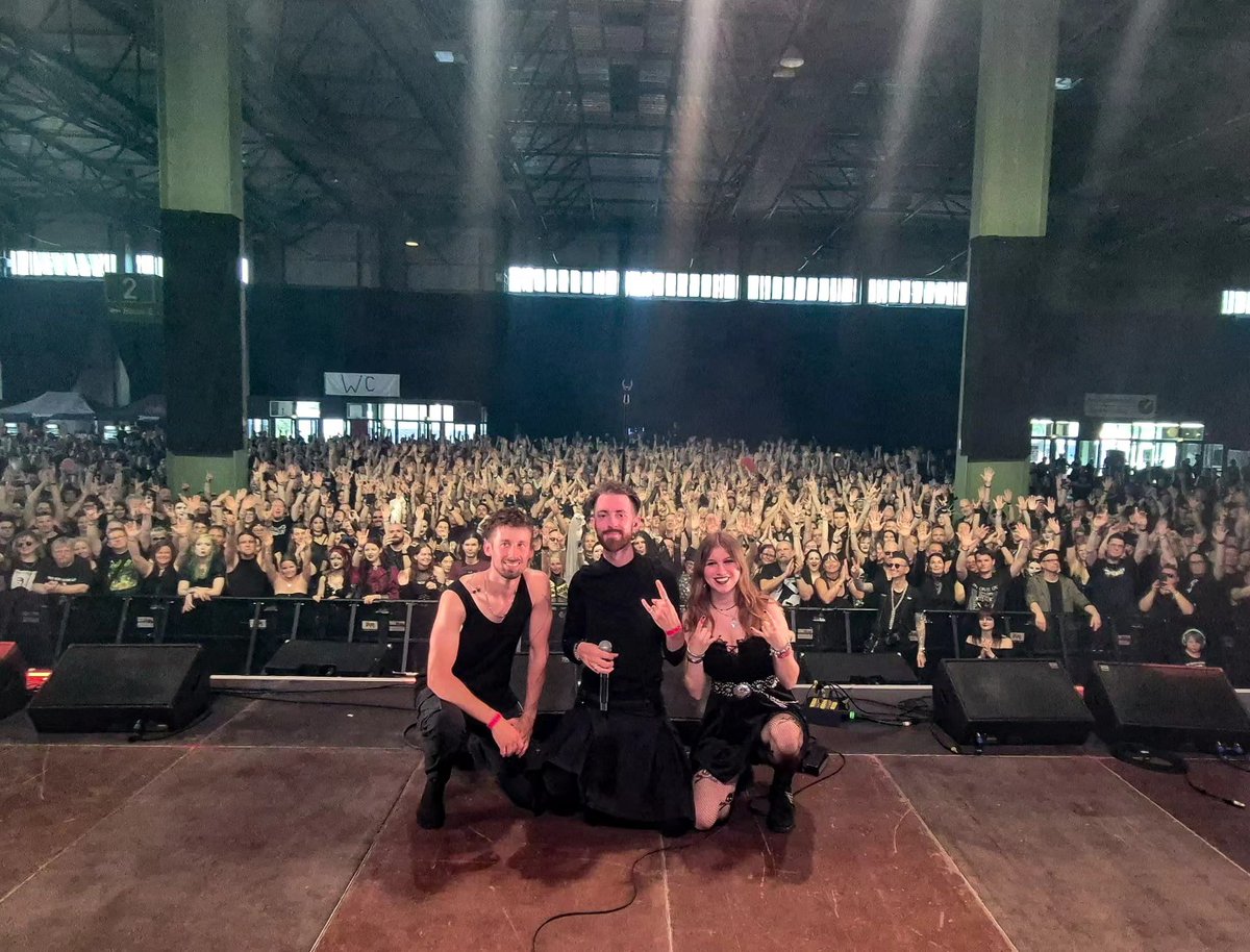 AugerOfficial's tweet photo. [[[A]]] WAVE GOTIK TREFFEN (DE) WAS AMAZING!!! [[[A]]] #AUGER @Sonic_Seducer @theretweetermag @Angrabytes @__Nightshade__ @thekopite @Black_Cat101 @SarahjaneFarr @typogeek @GoreGahan1 #darkrock #darkwave #darksynth #Gothcore #goth #gothic #WGT2026 #WaveGotikTreffen #alt #altrock https://t.co/ekjEUc8Lzy
