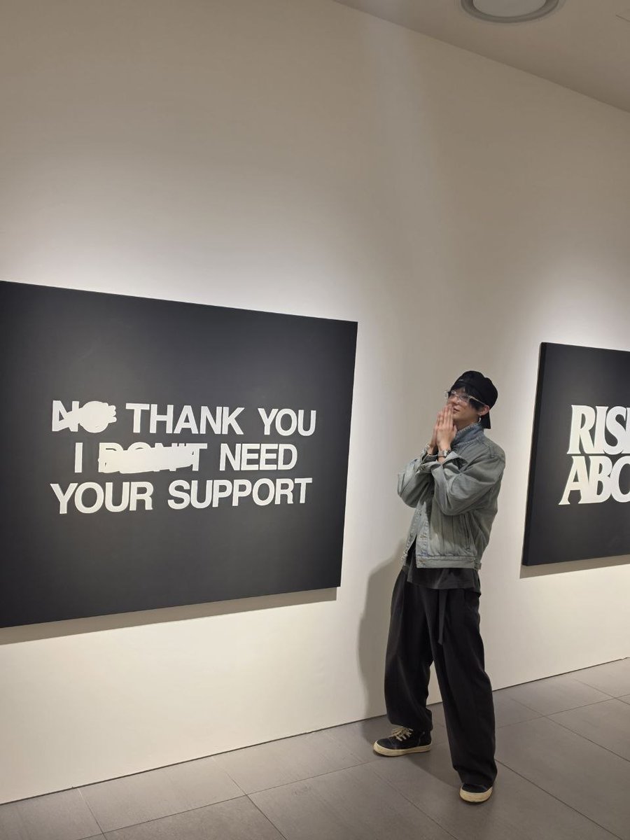 반항아 tweet media