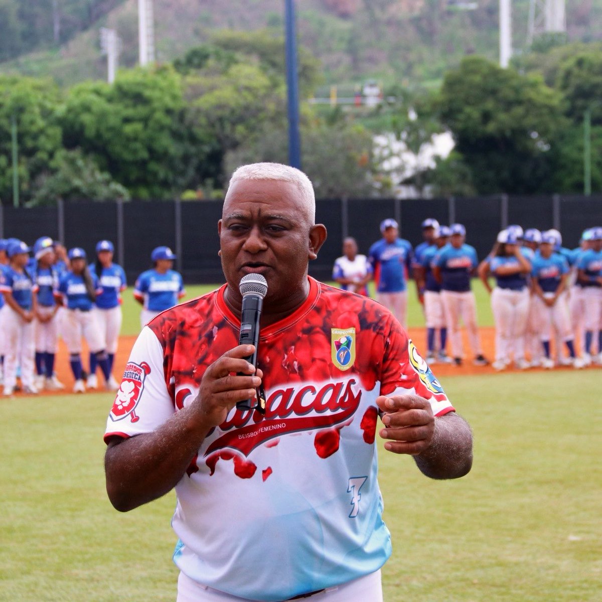 FEVEBEISBOL tweet media