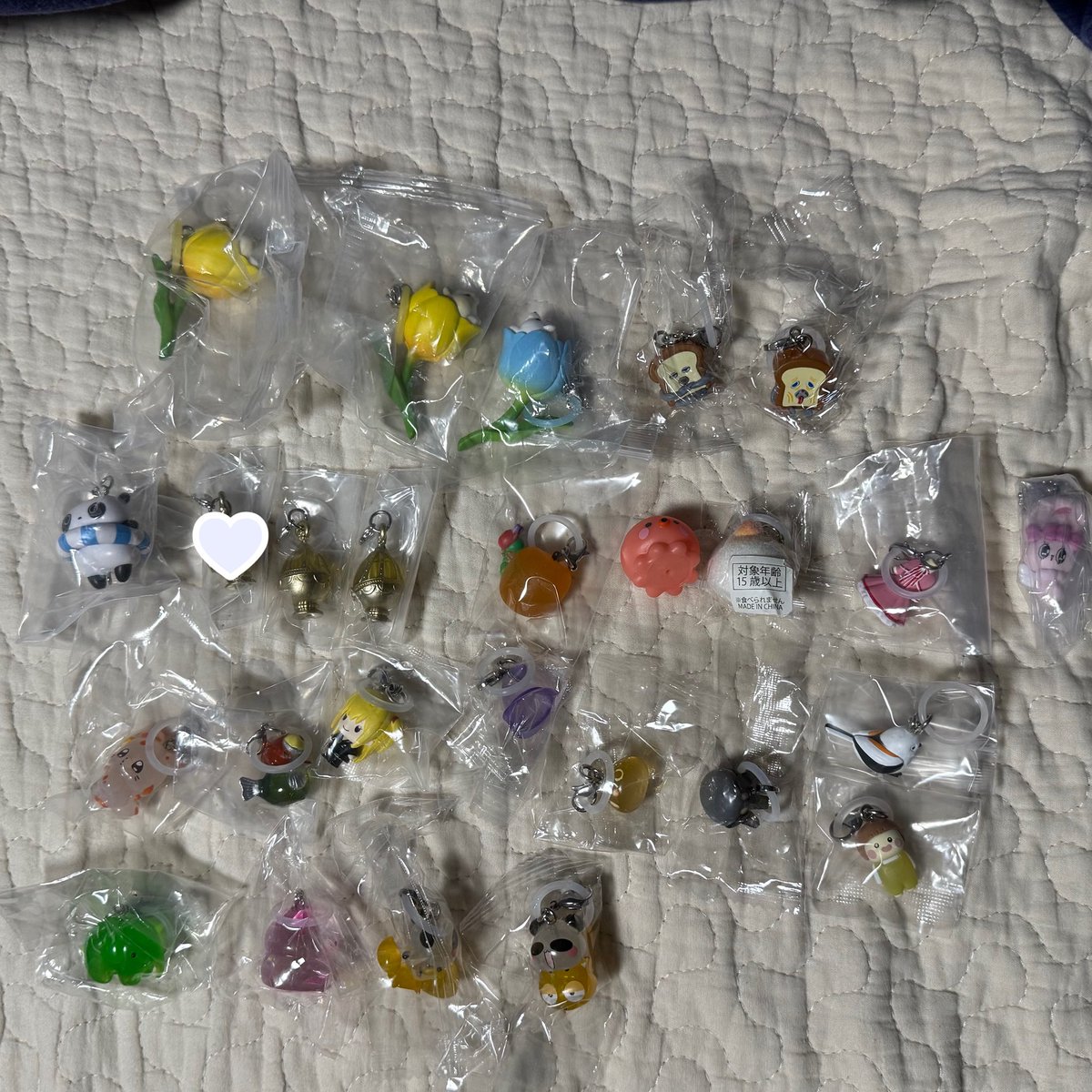 Lin_____5's tweet photo. 【交換･買取】
めじるしアクセサリー 

譲）画像1~2

求）ちいかわめじるし（ちいかわ最優先）or定価＋送料

画像1
・交換のみ

画像2
･買取可（1点〜可）
お支払いPayPay orメルペイor銀行振込

･郵送交換希望
お気軽にお声掛けください🍀 https://t.co/fdJbtWmHO5