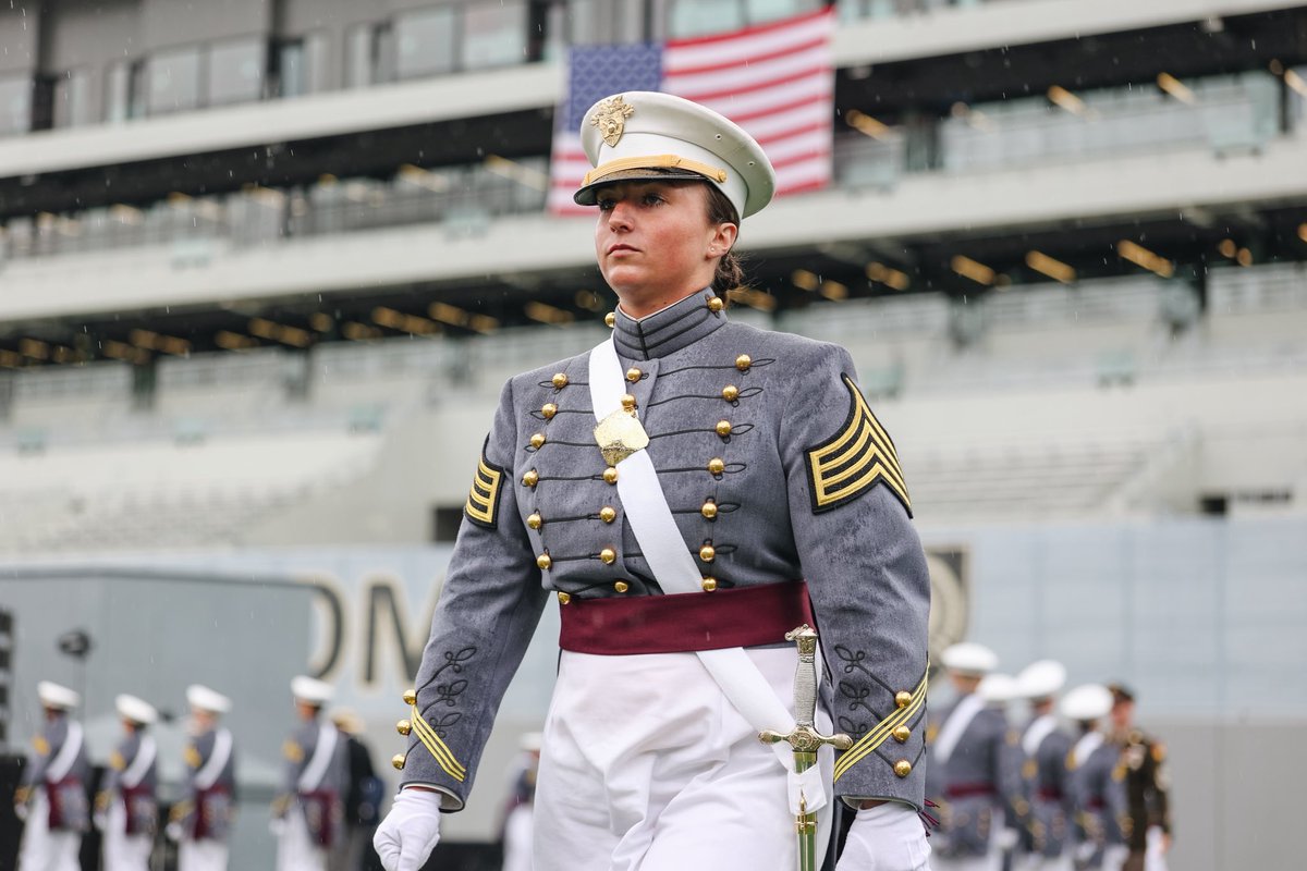 Army Softball tweet media