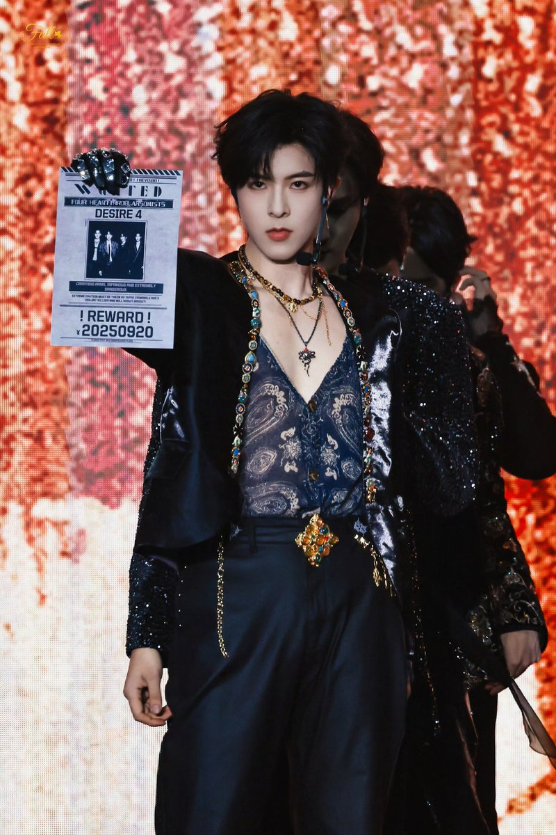 黄星　邱鼎杰　垂涎　Desire Cr: Fall.邱鼎杰DESIRE4 LIGHTS UP BKK #DESIRE4TEBinBKKDAY2