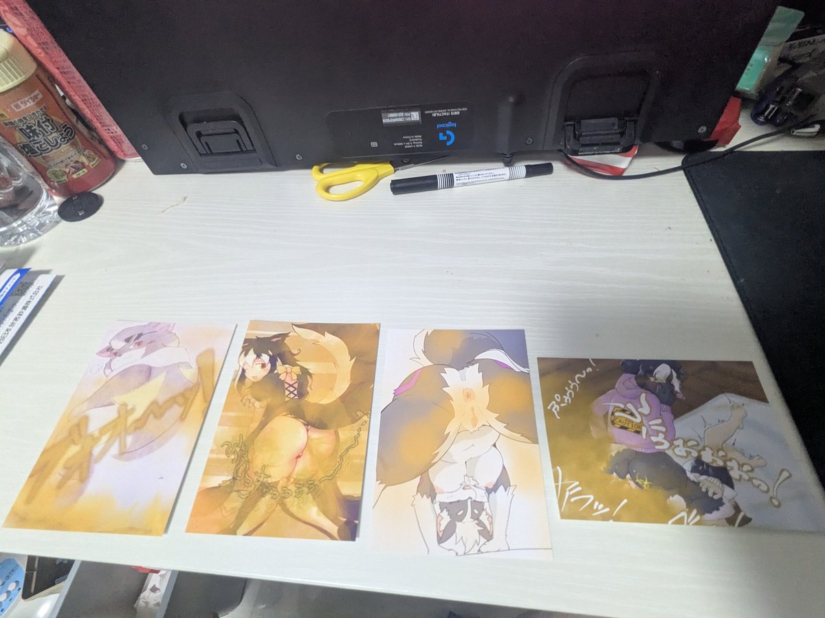 るろ tweet media