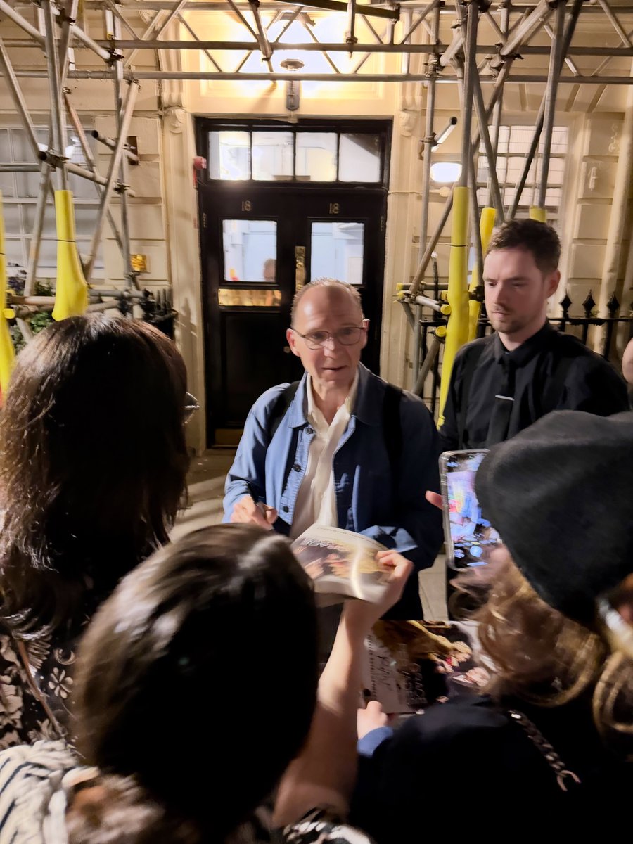 RALPH FIENNES TH 🐢✨️ tweet media