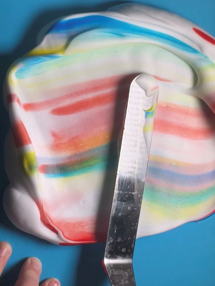 nfmuseums's tweet photo. We have three art workshops coming up for the June 5 PD Day! First up at 9:30, younger kids can explore exciting hands-on art using shaving cream, salad spinners, and colour. See our website to register: https://t.co/SRKXNdsMBW https://t.co/wNnOdXh9fx