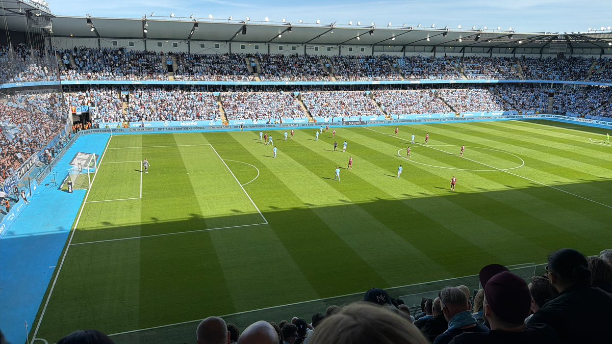 ulusoyulas07's tweet photo. Canı sıkılanlar için İsveçte Allsvenskan ve tüm ligler devam ediyor 
Malmö FF -  Västerås https://t.co/2vdtQCvbmx