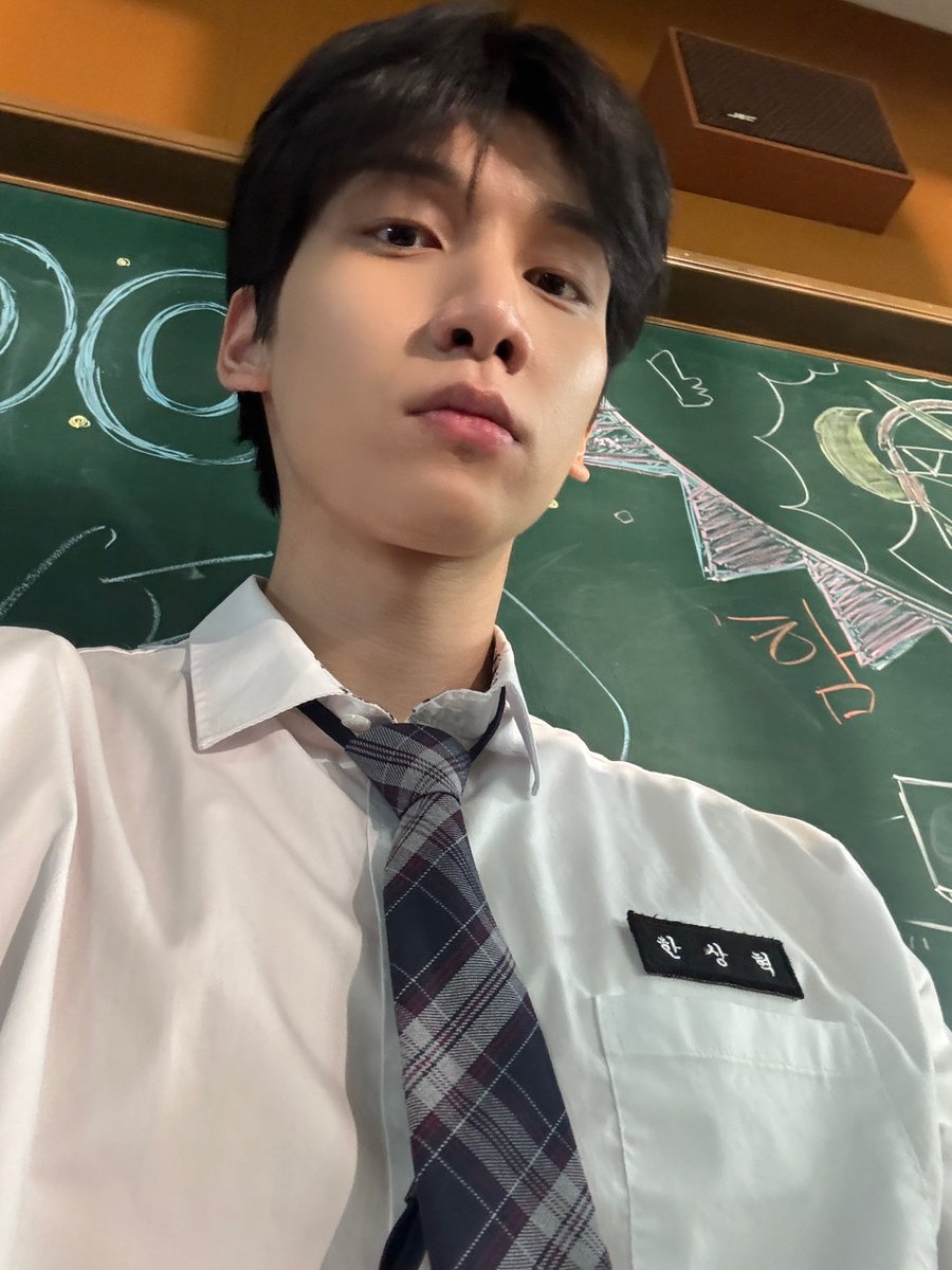 VPUBGF's tweet photo. 14살 맞는듯… https://t.co/Hx3TGcmr8m
