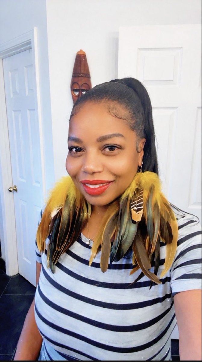 fashmorous's tweet photo. Thank you so much Kimberly for sharing your beautiful photo and for your kind review supporting our small shop 
You look absolutely stunning in your feather earrings, seeing your smile truly made our day! We’re so grateful for your love and support  #fashmorous #featherearrings https://t.co/QW59vm8vmV
