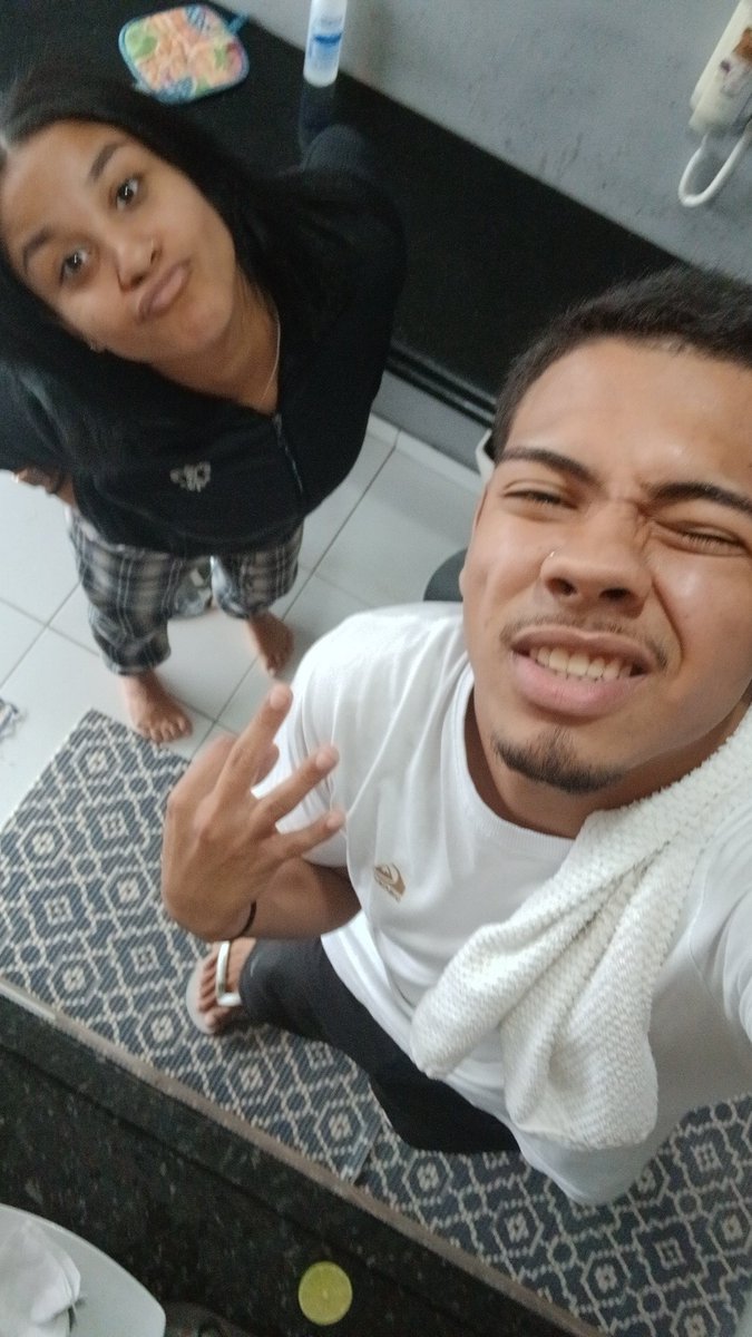 polonías tweet media