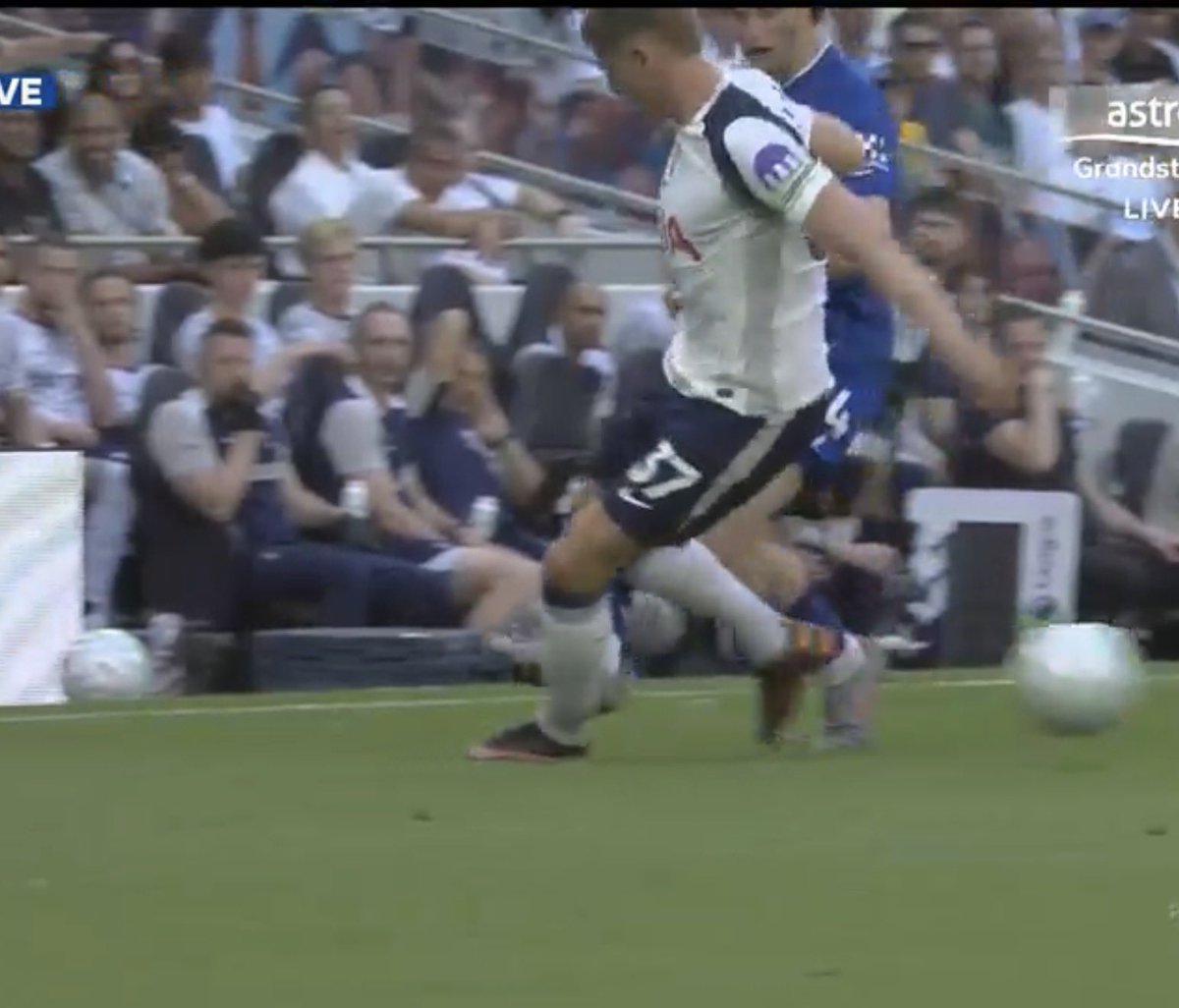 Emilonuoha2's tweet photo. Tottenham vs PGMOL https://t.co/WlhuNJYAwO