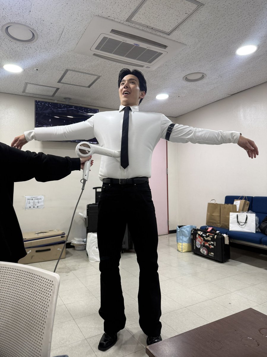 nunu__ym's tweet photo. 약간 이런 엉뚱한 셔누군을 좋아하는 편 https://t.co/FKS143PXHU