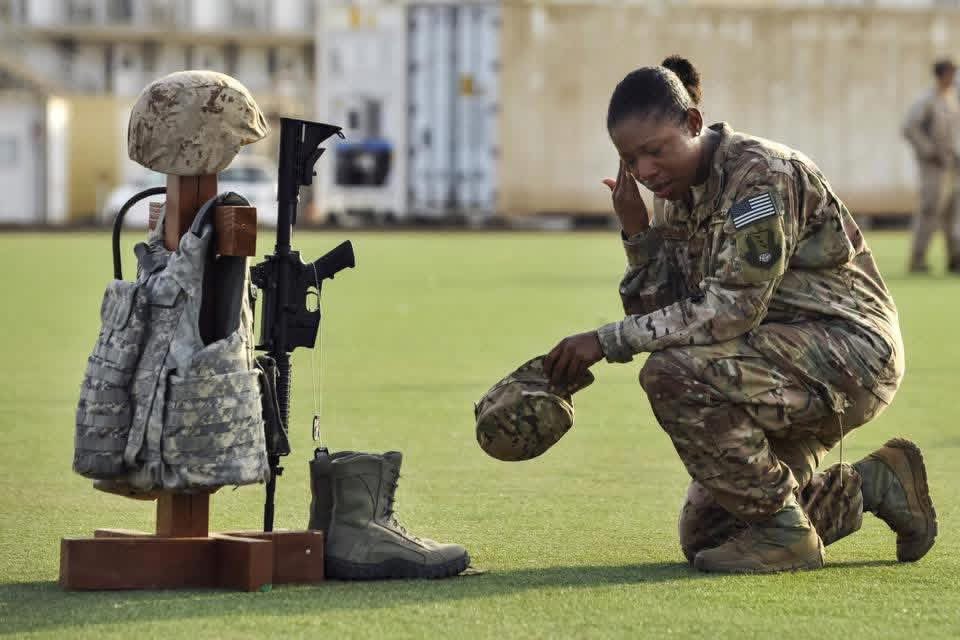 DeaconJimenez's tweet photo. On this Memorial Day weekend, I honor the men and women who made the ultimate sacrifice for us all. #MemorialDay #Honor #Prayer #Leadership4TheSoul 🇺🇸🙏🏾❤️🙏🏾 https://t.co/ru4ns70GV4