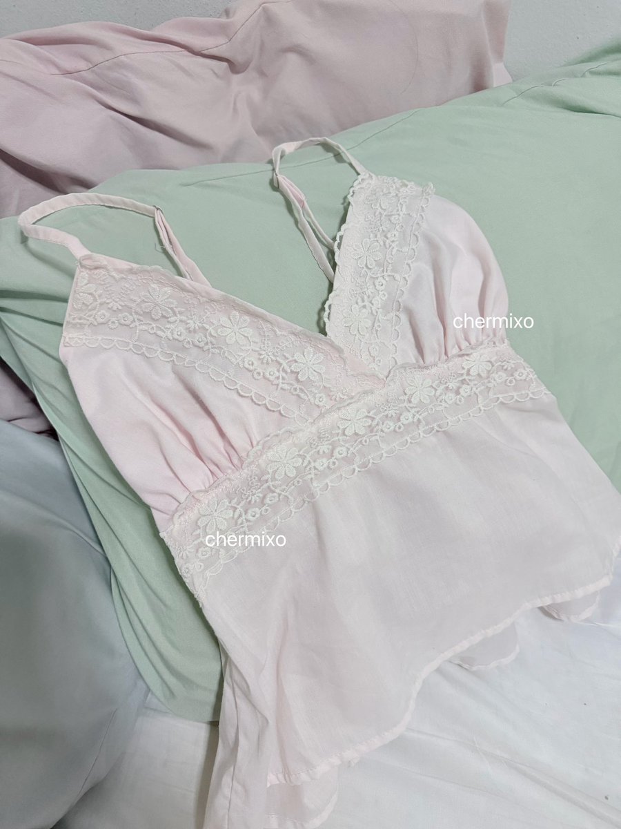 chermixo's tweet photo. ส่งต่อ #mirabangkok
Lovely Top  อก -36  ใส่ไป 2-3 ครั้ง 
🧾SALE❗️ 350 ส่งฟรี~ (จาก 1,090)

#mirabangkok #ส่งต่อmira #ส่งต่อเสื้อผ้ามือ2 #ส่งต่อเสื้อผ้ามือสองราคาถูก #mitr #ส่งต่อmitr #เสื้อผ้ามือสองสภาพดี #ส่งต่อstylist #ส่งต่อbeming #ส่งต่อdeux https://t.co/Tg7YlM5ZXN