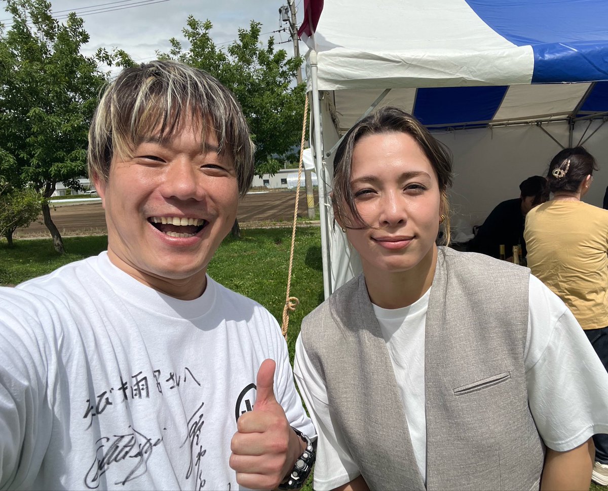 chobitsuki's tweet photo. 奇跡って本当に起こるんだな。

本当にそう感じた一日だった😭
出口クリスタさん、快く対応してくださりありがとうございました！
柔道最高ッ！！！

#出口クリスタ 
#塩尻ワイナリーフェスタ https://t.co/XHYzVuzoHV