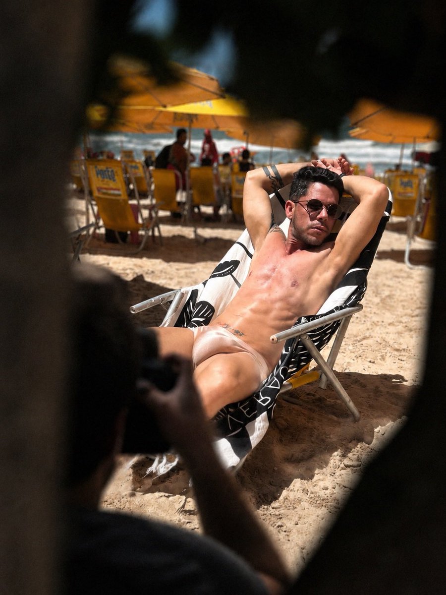 aniervson's tweet photo. Esses paparazzi não me deixam em paz um segundo! 😎

#paparazzi #trend #fyp #viral #sunga #speedo @elesdesunga @fotossungas @SpeedoFrot @speedopouch @speedo_boy_taro @sungasarradores @Carasdesunga https://t.co/AuINM4vDDO