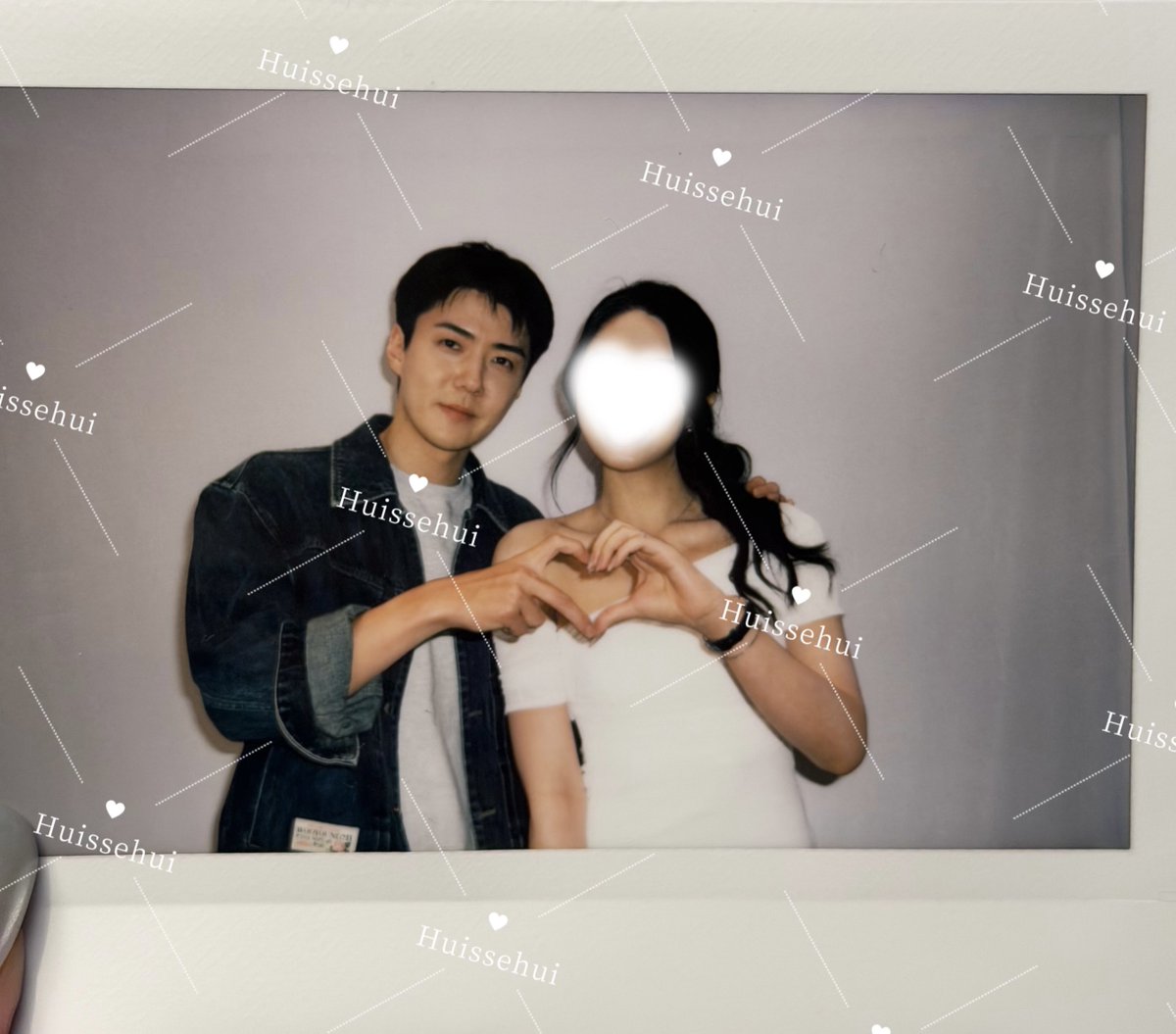 milkteus's tweet photo. 1:1 polaroid photos with sehun at today’s fansign! 📸✨ https://t.co/8mnJtT1z2e