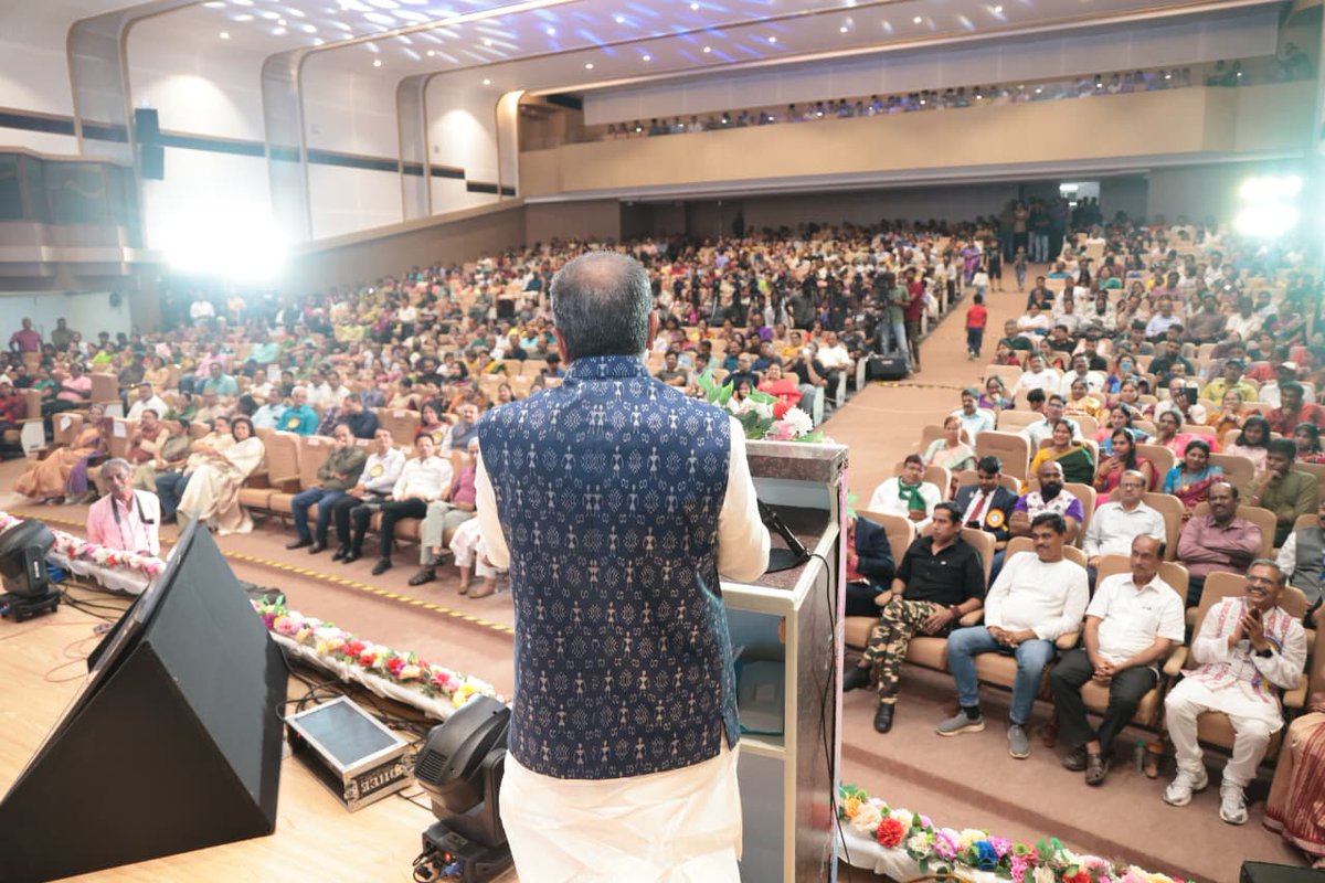 Dharmendra Pradhan tweet media