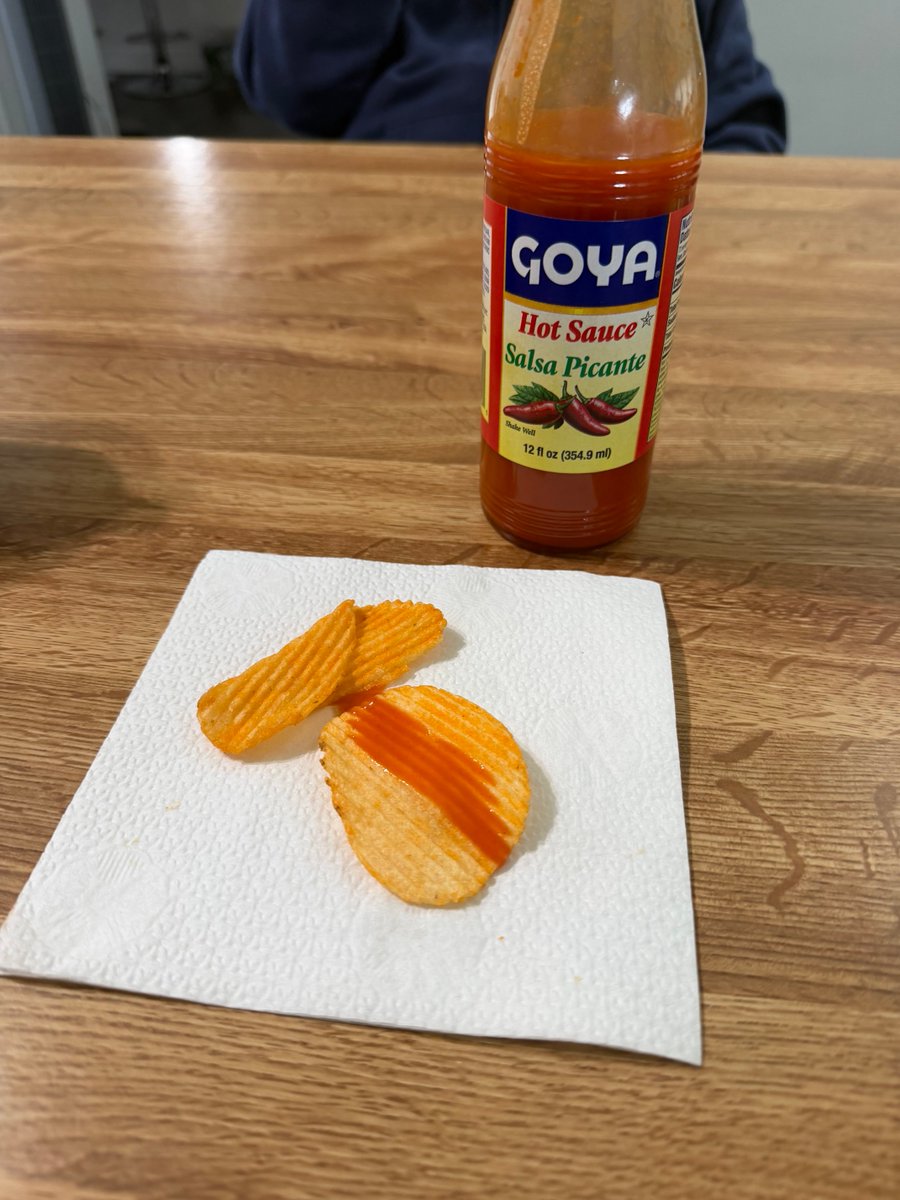 Tweetsnotwar13's tweet photo. Found a new breakfast snack https://t.co/84WKciOIf1