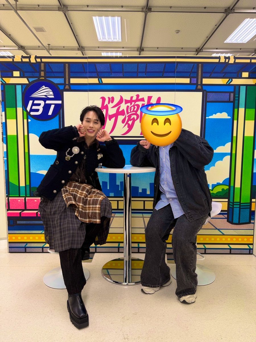 ともや tweet media