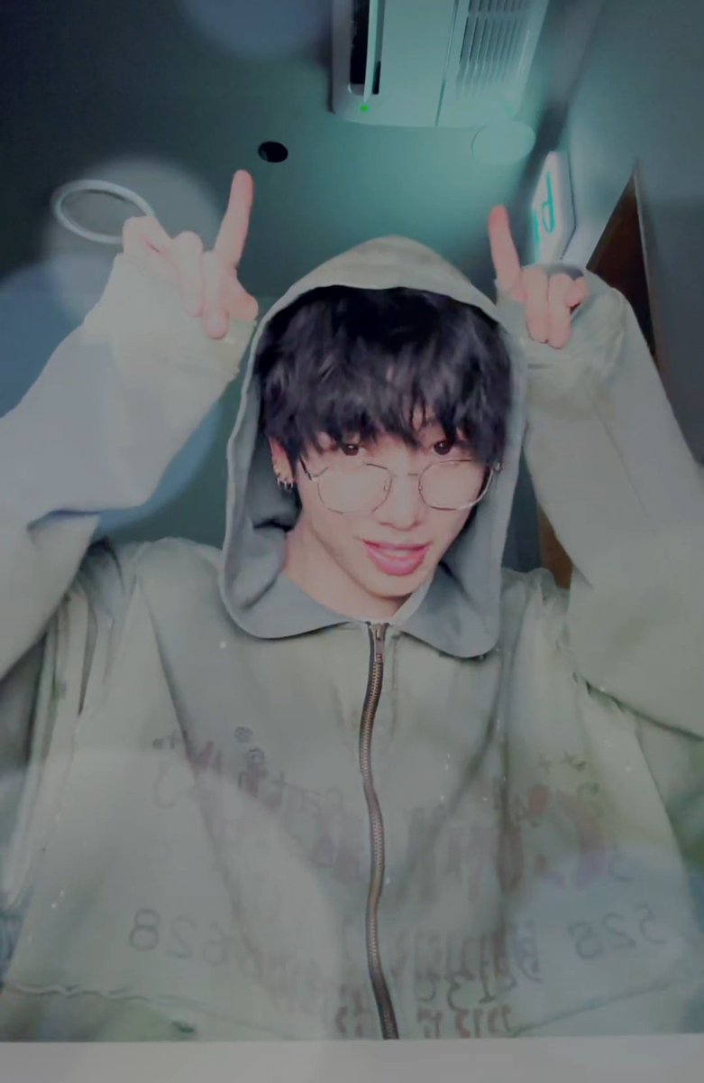 imminmin0530's tweet photo. 진짜 그 시절 갬성 https://t.co/xzfOrWKDRh
