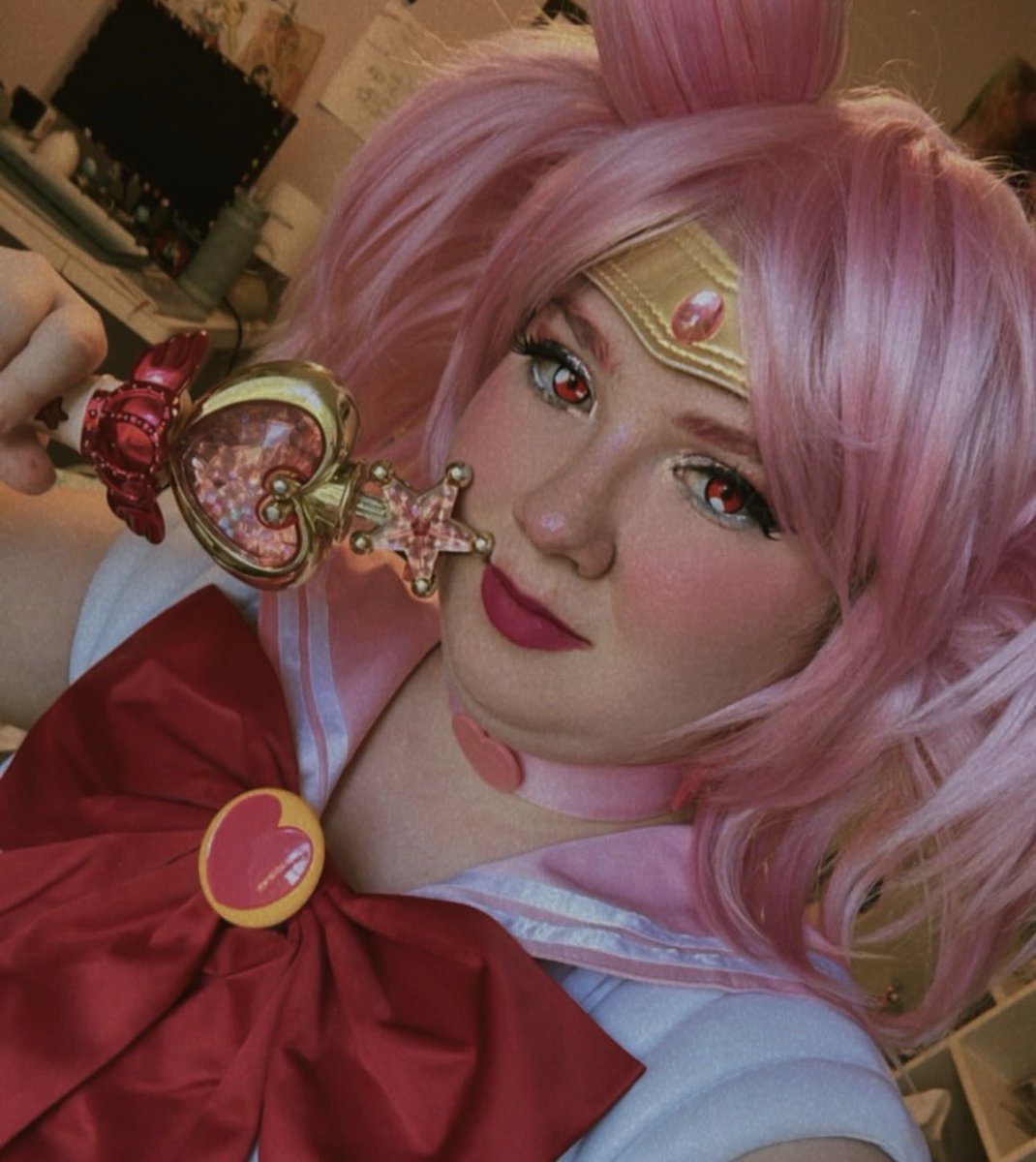 chronic_bella's tweet photo. um hi i kind of hate this app but im a cosplayer and agere creator ! i wont be super active but here’s my cosplays ^_^ #anitwt #cosplaytwt #agretwt #cutecore #kawaiicore https://t.co/zt4c1ck4Qz