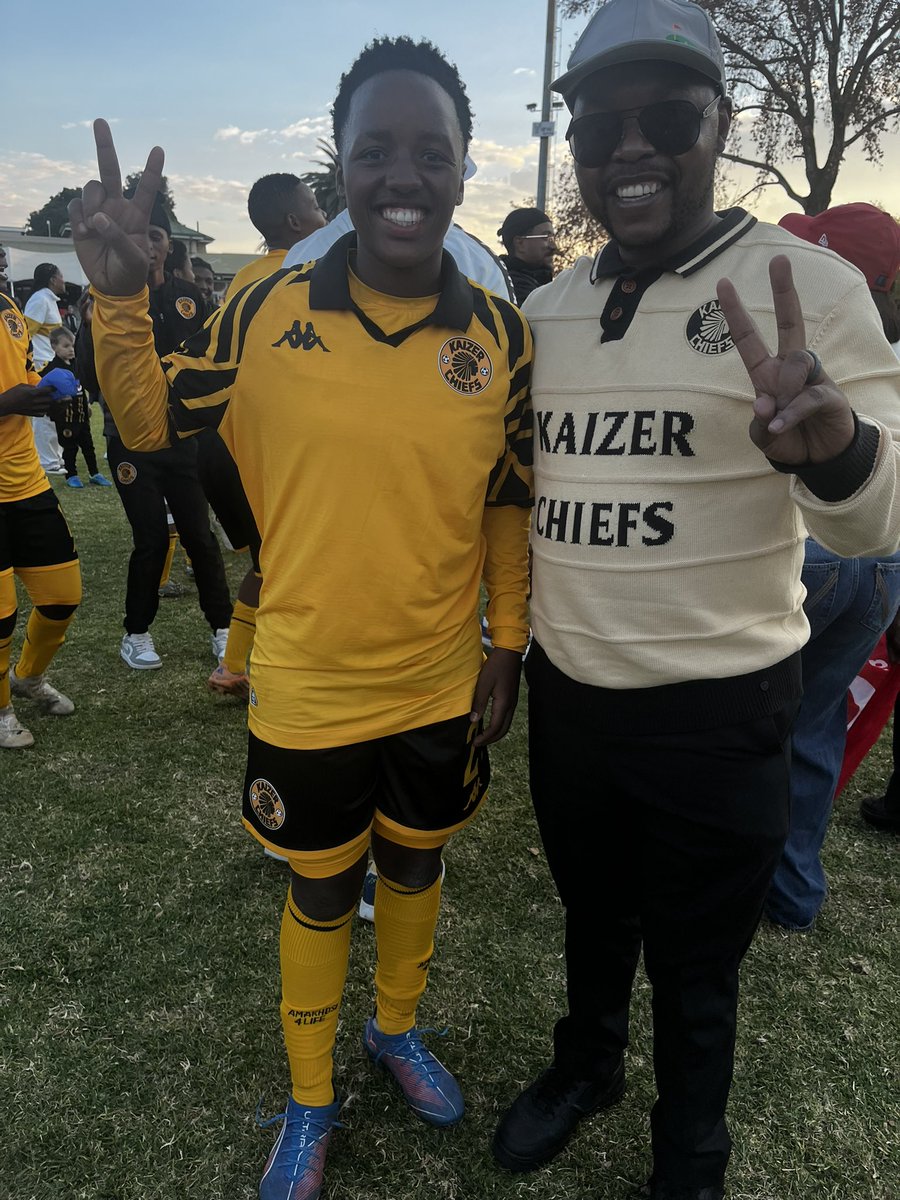 KingTshepoL's tweet photo. @kaizerm_jr @KaizerChiefs Historic Win! First win with the ladies, Captain Moshugi &amp; Maci are the future, young &amp; brave! Captain in the middle is a general, and Maci in the right wing, too much sugar and progressive! 
@Cellular_jnr https://t.co/eD6pM8Dusv