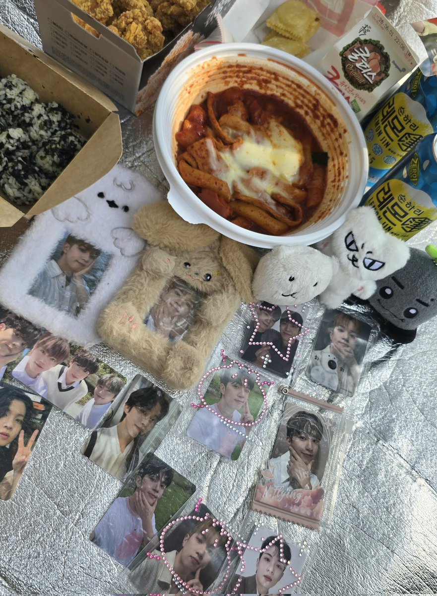 포비 tweet media