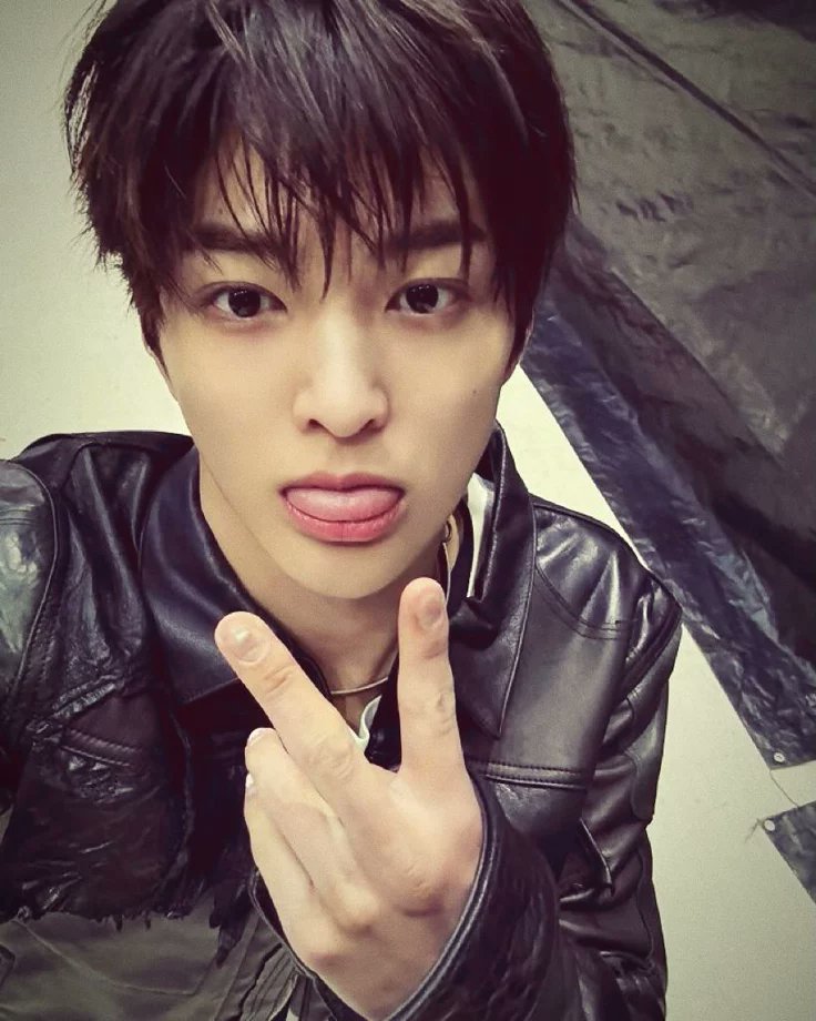 4everwonu's tweet photo. we da real baddies 

#COERSelcaDay #COSD #COER #KEONHO #CORTIS https://t.co/nkw5A2gMqV