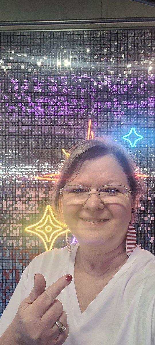 Texasthorn⁷ ⟭⟬ ⟬⟭ is going to Vegas D2 D3 tweet media