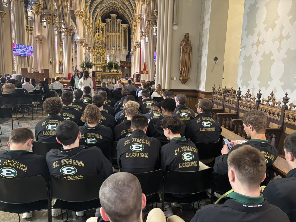 SEHS_Lacrosse's tweet photo. ☘️While the Spring Ended Sooner Than We Hoped… A Look Back at Our Time on Campus at Notre Dame.

We Were Able to Celebrate Mass, Train in a World Class Setting, &amp; Compete on the Same Field v. @Culver_Lacrosse, that @NDlacrosse Calls Home.

#EdsUp🦅 https://t.co/IOf7S1ea7d
