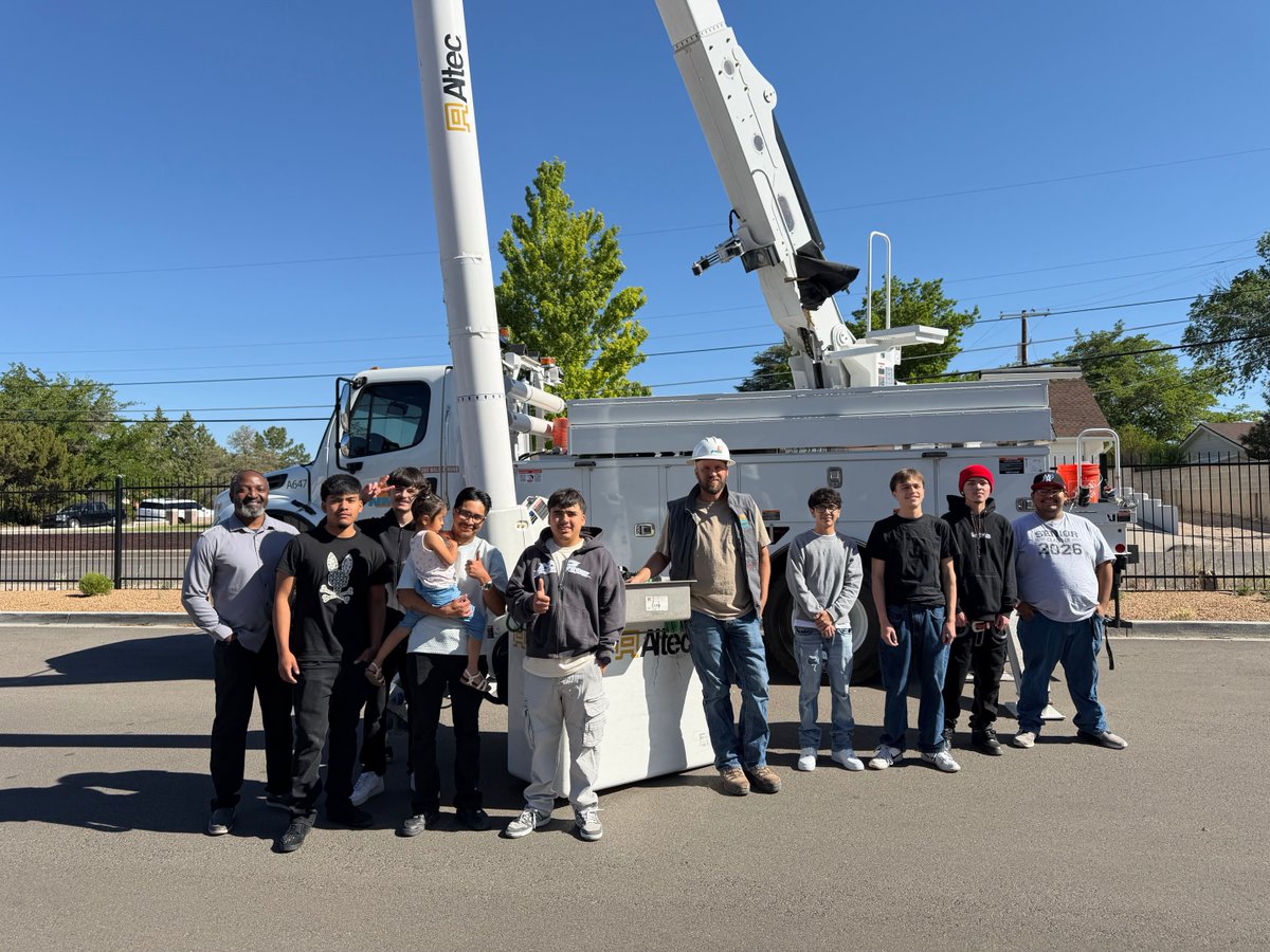 PNMtalk's tweet photo. Congrats to the PNM Power Pros grads from Technology Leadership High School in Albuquerque! ⚡🎓

Our linemen shared their career journeys, offered advice, and showed off the bucket trucks &amp; safety gear they use every day.

Learn more: https://t.co/jDJtLyipBG https://t.co/IqgmX33ALC