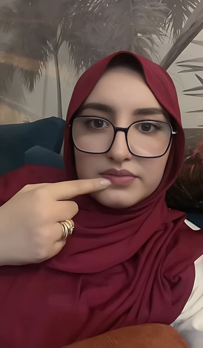 انثي جاذبيه tweet media