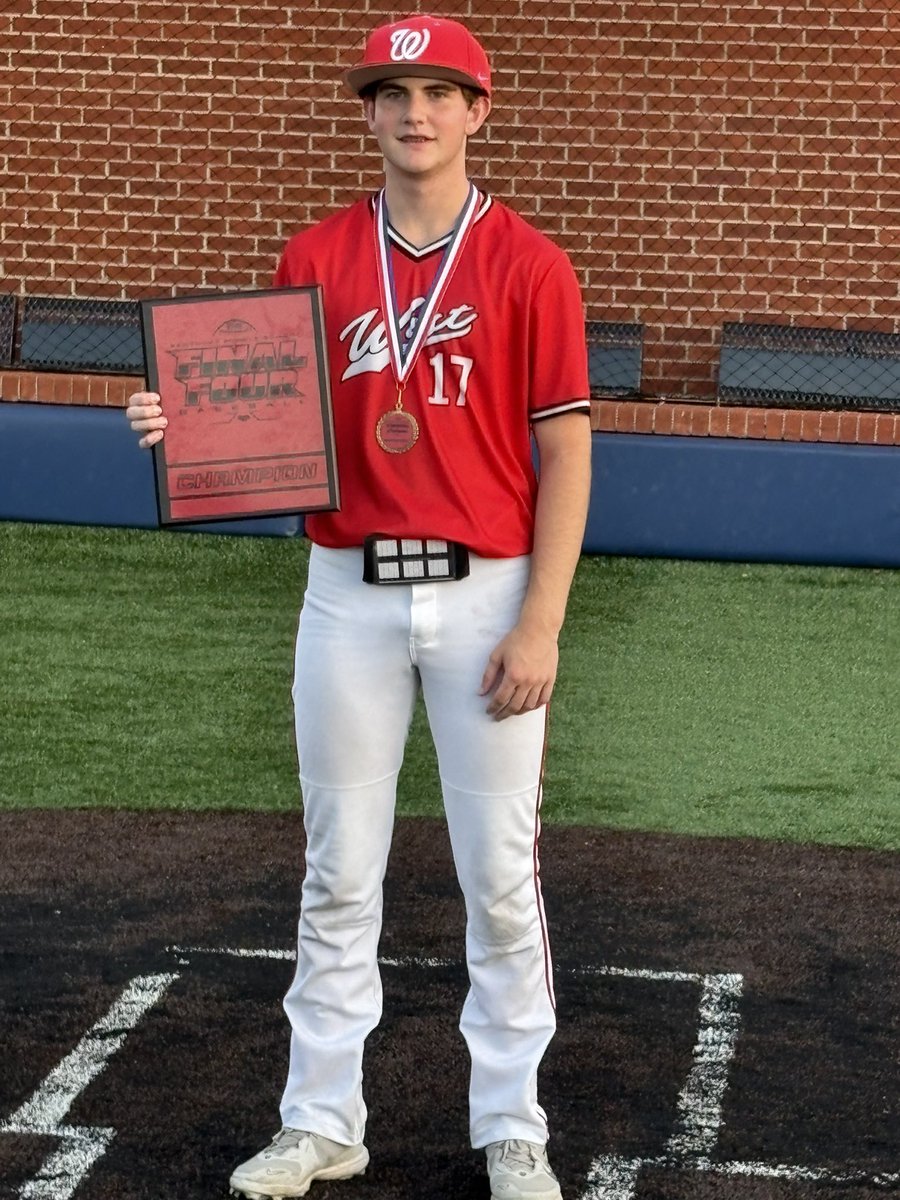 Coach_Barbay's tweet photo. Proud of @BarbayKarson and this West Jessamine team! Kentucky State Champions! https://t.co/mf6MZzgLNu