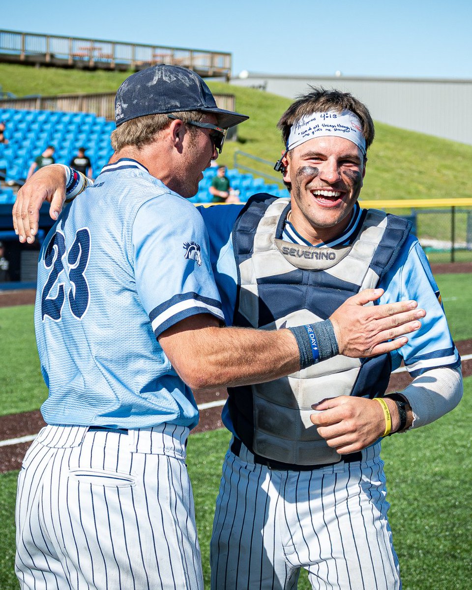 TheHeartConf's tweet photo. Cheesin' heading into summer! See you back in the fall 🔜 😁

#therightwaytoplay #theheartswaytoplay https://t.co/FyfsnF00DA