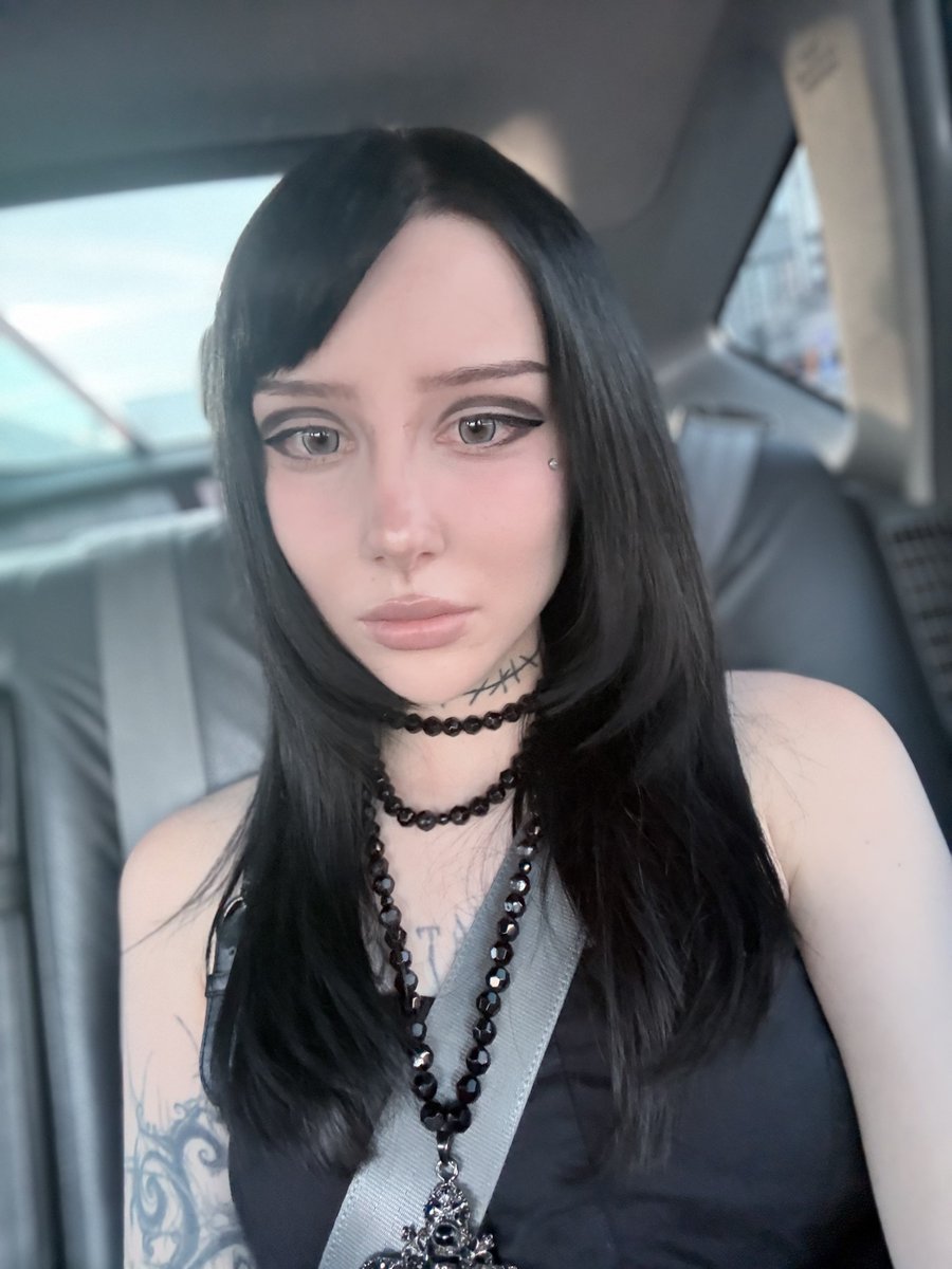 goddess ria tweet media