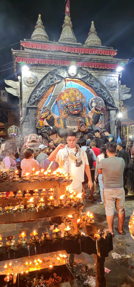 RobertMaxian's tweet photo. Evening at Kathmandu Durbar Square 🇳🇵✨ The place where ancient wood carvings, sacred temples and the pulse of modern Nepal come together in perfect harmony. #Kathmandu #Nepal #DurbarSquare #Heritage https://t.co/owKX5ZBVL7