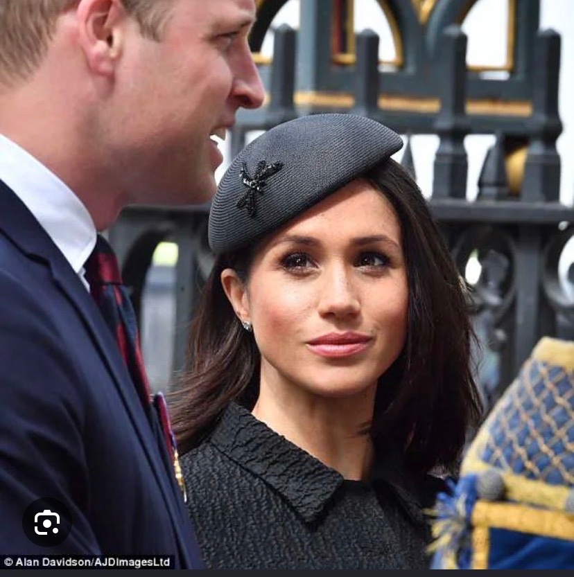 ⛈️ 🍵 Nina aka HRH Back Row Betty tweet media