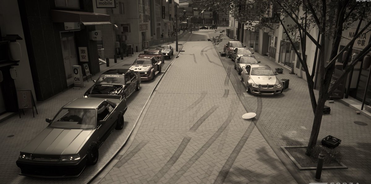 TheRealSoarin45's tweet photo. Some photos I took during a massive 7 person Cruise and car meet on FH6

(1/2) https://t.co/wtbx1GLAs6