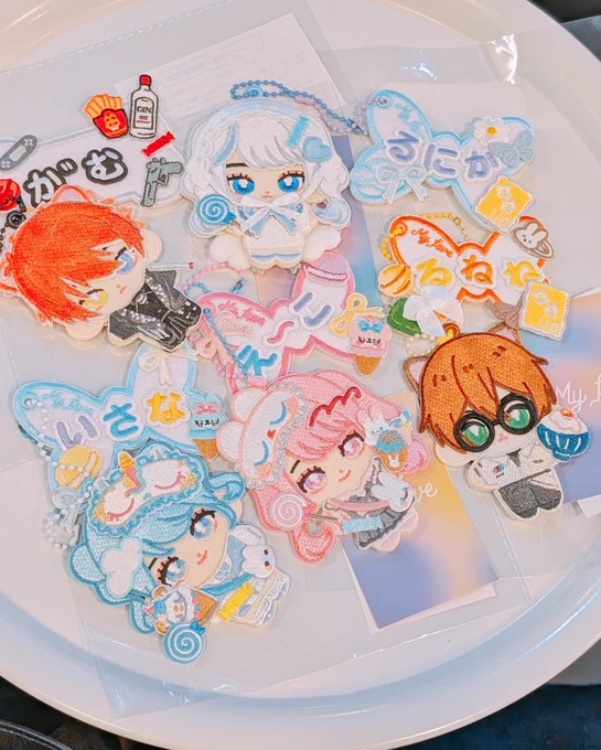 そして2月3月あそんでもらったのもやっとまとめたワッペンづくりにアフヌンに犬展、、こっちはるねるにありがとう〜