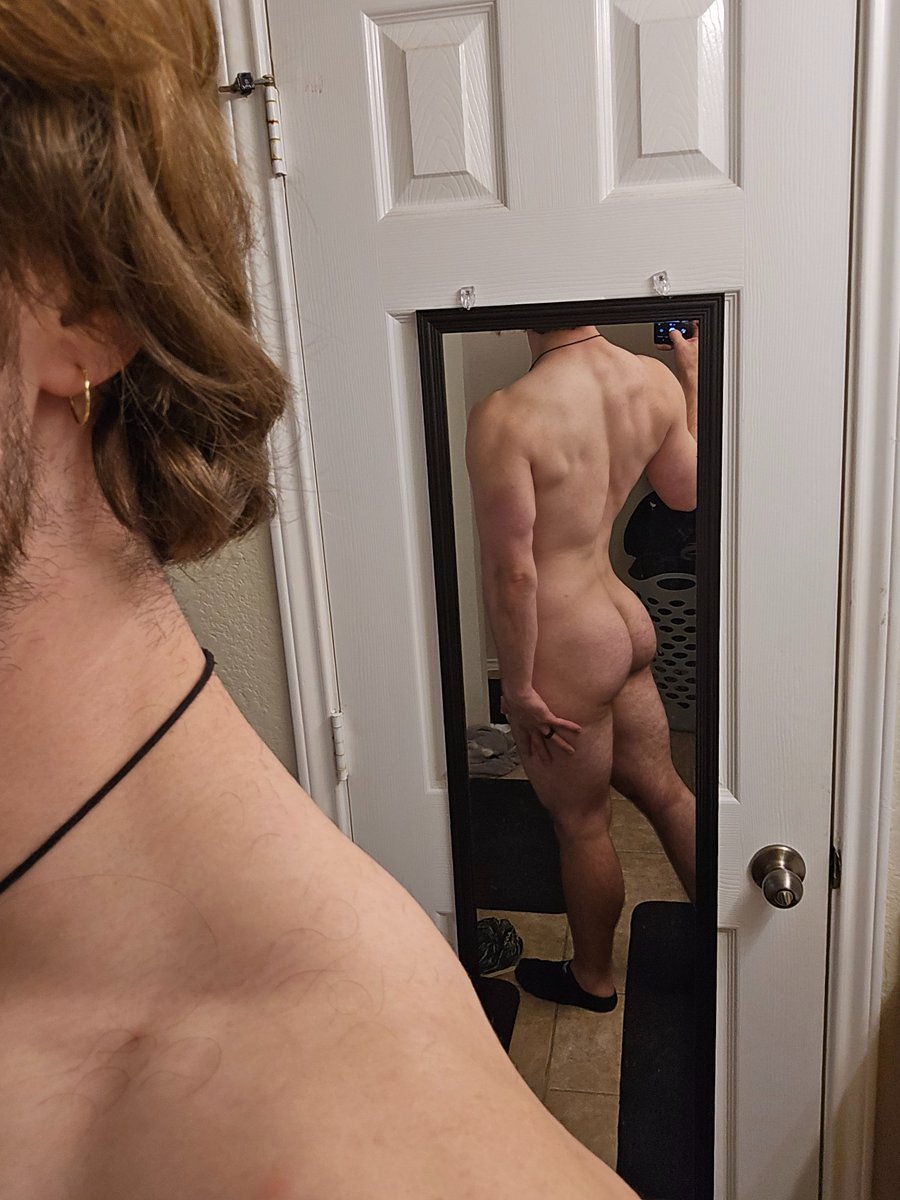 Straight Guy tweet media