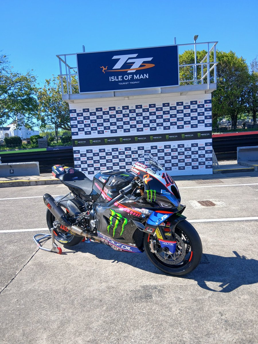 crcmotorcycles tweet media