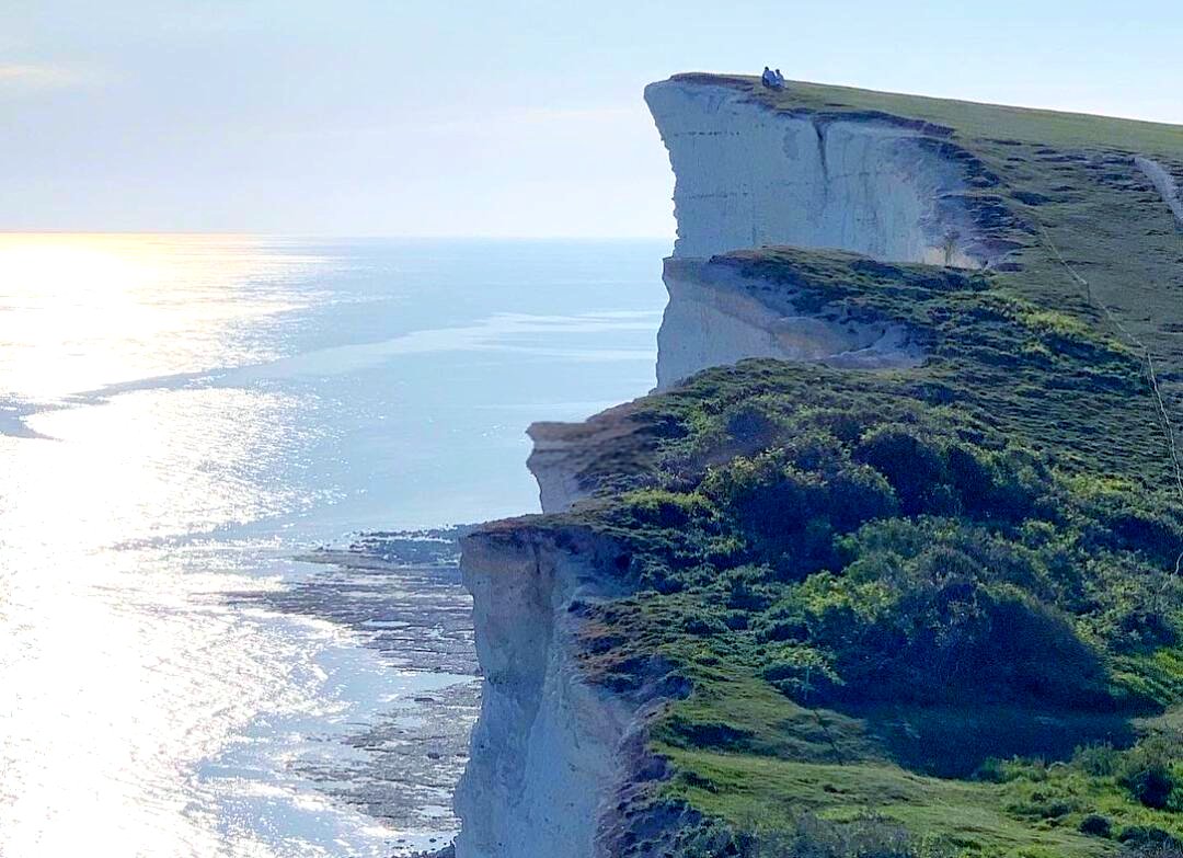 1Pipak1's tweet photo. Just spent the most magical morning wandering along the coastal path in Cornwall—cliffs dotted with wild gorse, fresh sea air filling my lungs, and seals peeking out from the waves. 10/10 would do this all over again! https://t.co/YAK1K6S7Rs