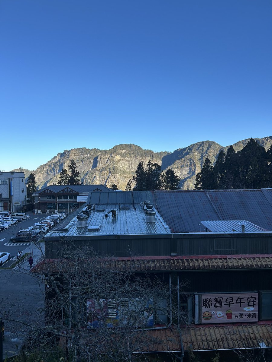小海 tweet media