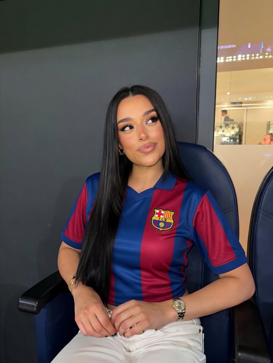 María RM tweet media