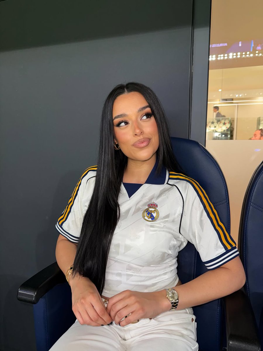María RM tweet media