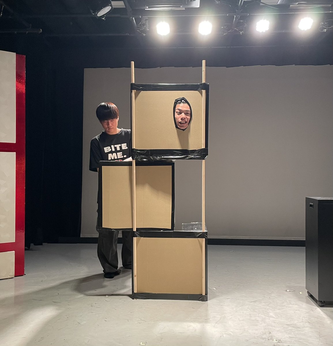 3bangate's tweet photo. 日頃お世話なりまくり先輩
流石にフィーバーさんの初単独ライブで
前説、物販、袖、コーナーV撮影
させて頂きました！
らしさ全開のおもろ濃い単独ライブでした！

ネタの合間急遽3番ゲートで尺繋ぐ
わけわからん時間ありましたがとにかく
みんなが楽しい最高の単独ライブでした！
#流石にフィーバー杯 https://t.co/3d75T7s55h