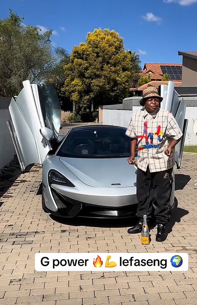 Thato01 tweet media