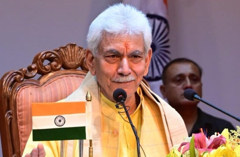 SchezwanM's tweet photo. LG @manojsinha_ has once again demonstrated visionary and compassionate leadership by urging society to stand shoulder to shoulder against drug networks. A united stand by citizens,families, and youth can defeat this menace and pave the way for a healthier,safer &amp; prosperous J&amp;K. https://t.co/xaDy5kpaBc