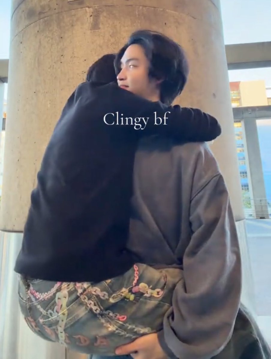lemerremur's tweet photo. Clingy bf เลยหรอ bf เลยนะคะ มีแฟนเด็กแถมน่ารักก็งี้แหละฮะ คลั่งรักไม่ไหว ขอแวะแซวกางเกงพระเมะชั้นแบ๋วกรุบเลย

⤷ #lukeso_ #mickmetas #LukeMick 🦊🐰ྀི ⋆˚࿔ https://t.co/N8d3fCRzyG